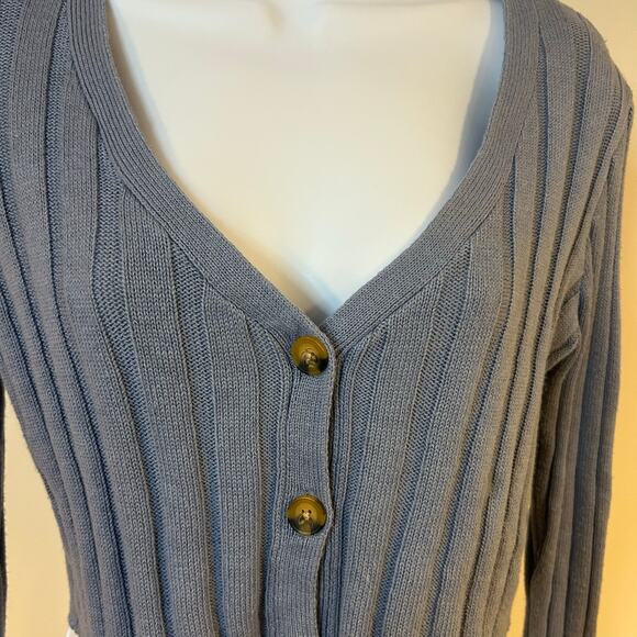 AEROPASTLE Sz M Blue Cropped Ribbed Button Up Preppy Comfort V Neck Long Sleeve - Picture 1 of 8